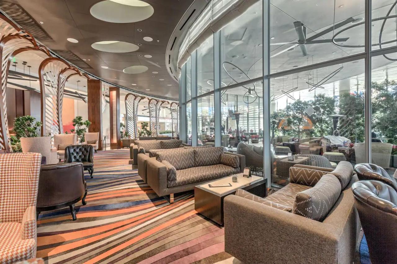 Gorgeous Suite Vdara 22Nd Flr - Pool View - Free Valet Лас Вегас Екстериор снимка