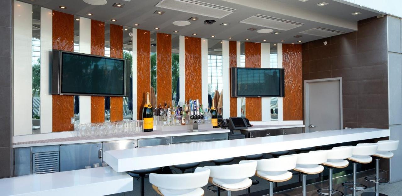 Gorgeous Suite Vdara 22Nd Flr - Pool View - Free Valet Лас Вегас Екстериор снимка